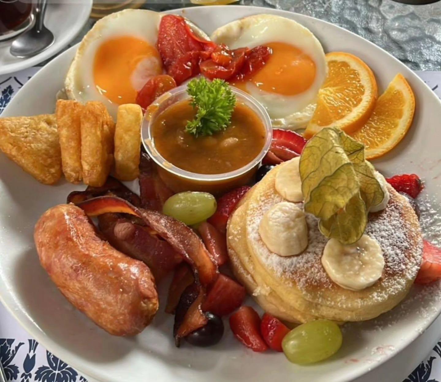 English Breakfast no Sherlocks Coffee