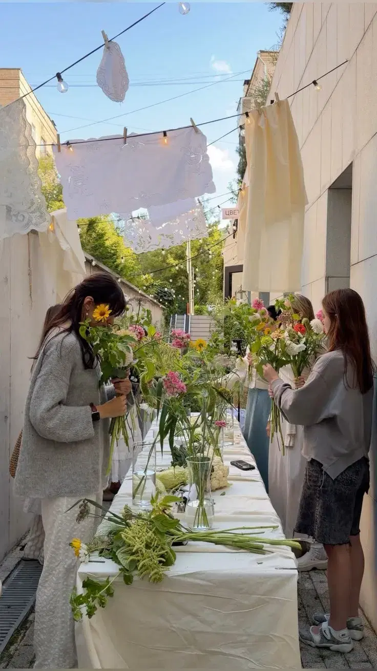 CRIE SEU PRÓPRIO ARRANJO FLORAL