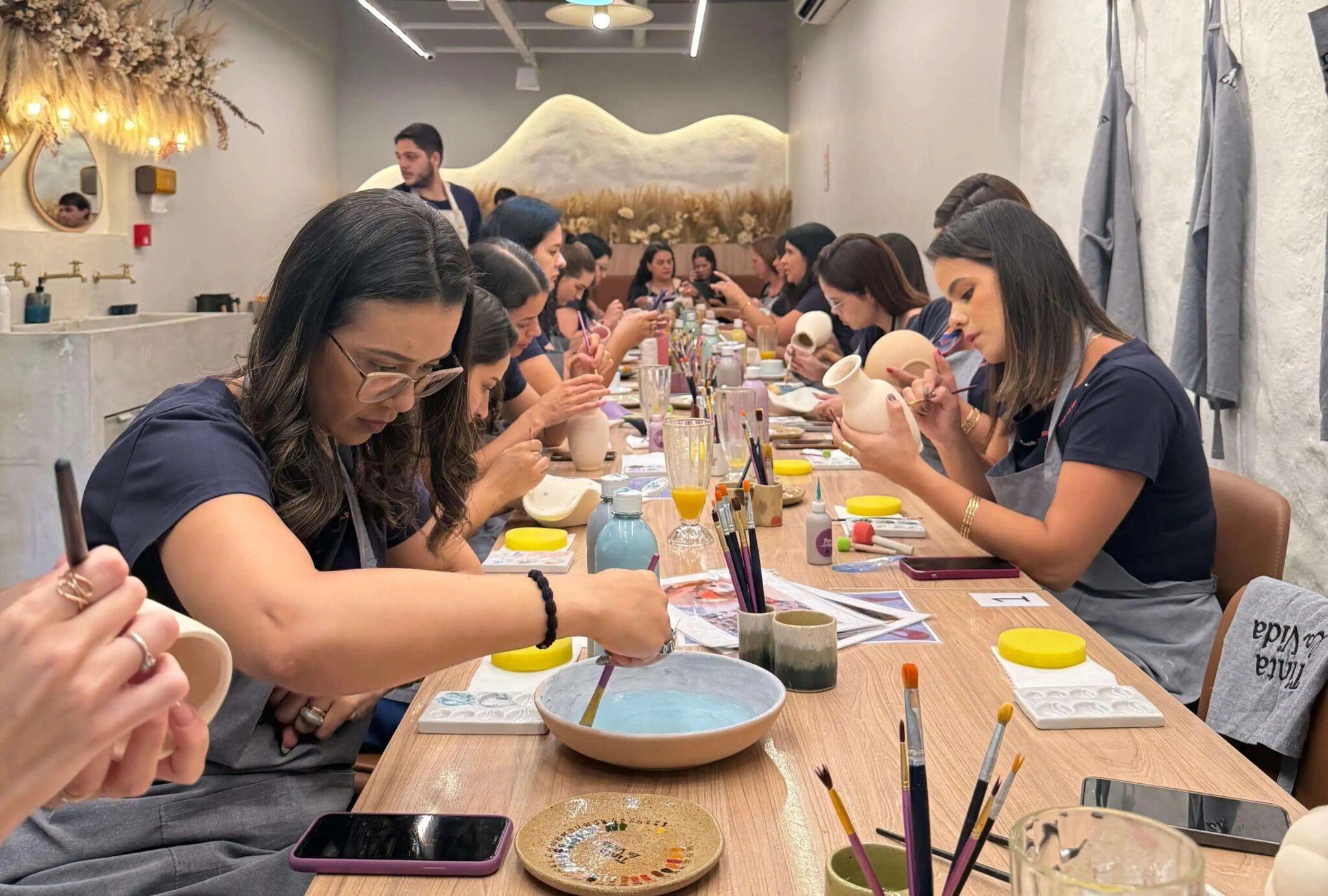 Comemore Pintando Cerâmica com Amigos e Família 2