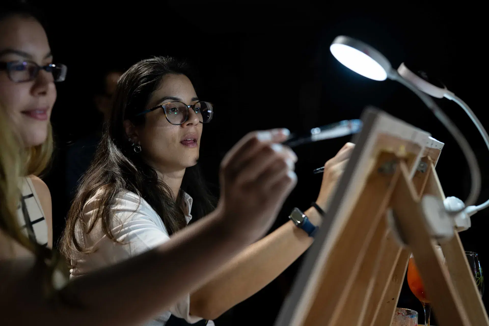 ArtWine Originals: Uma noite com pintura, vinho e finger foods