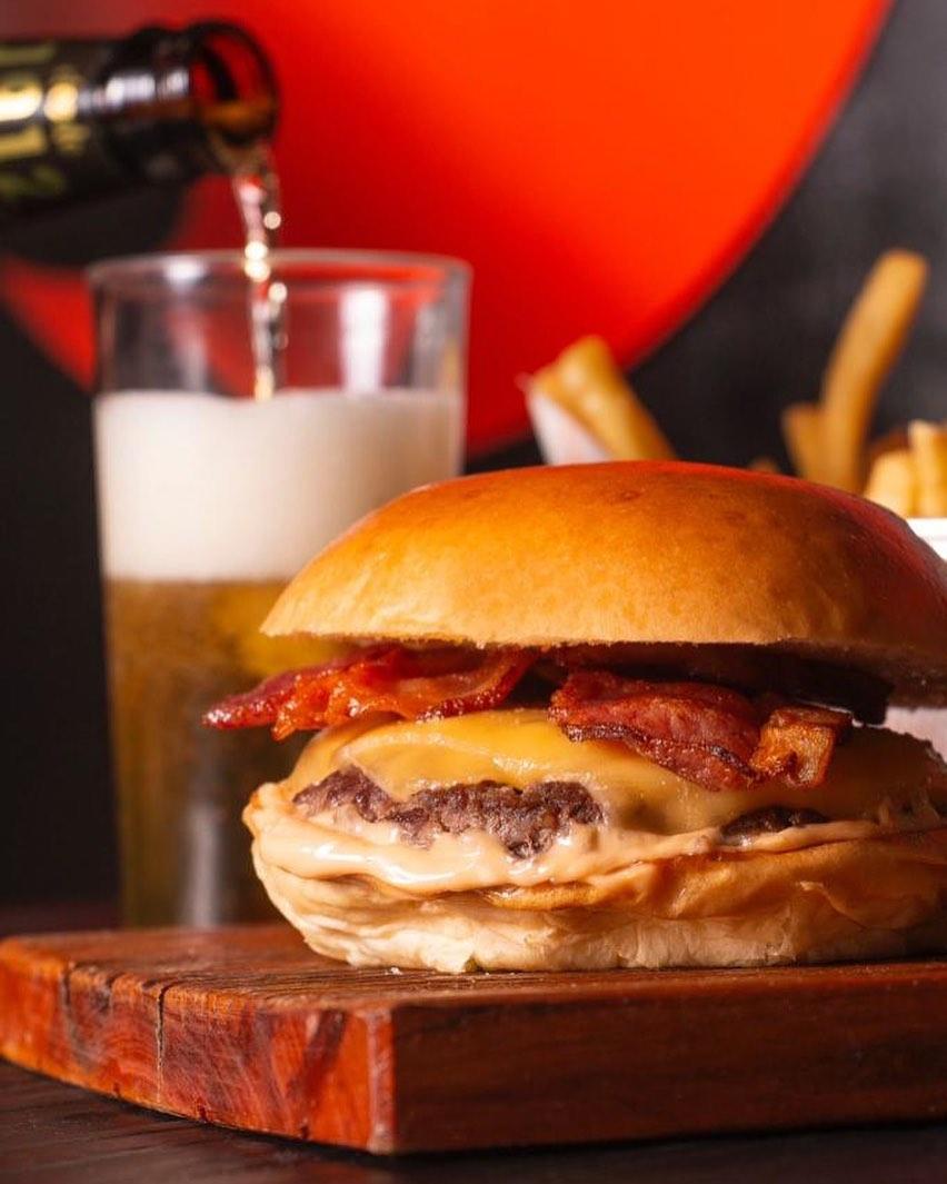 Brasa & Cheers na Firedoor 1