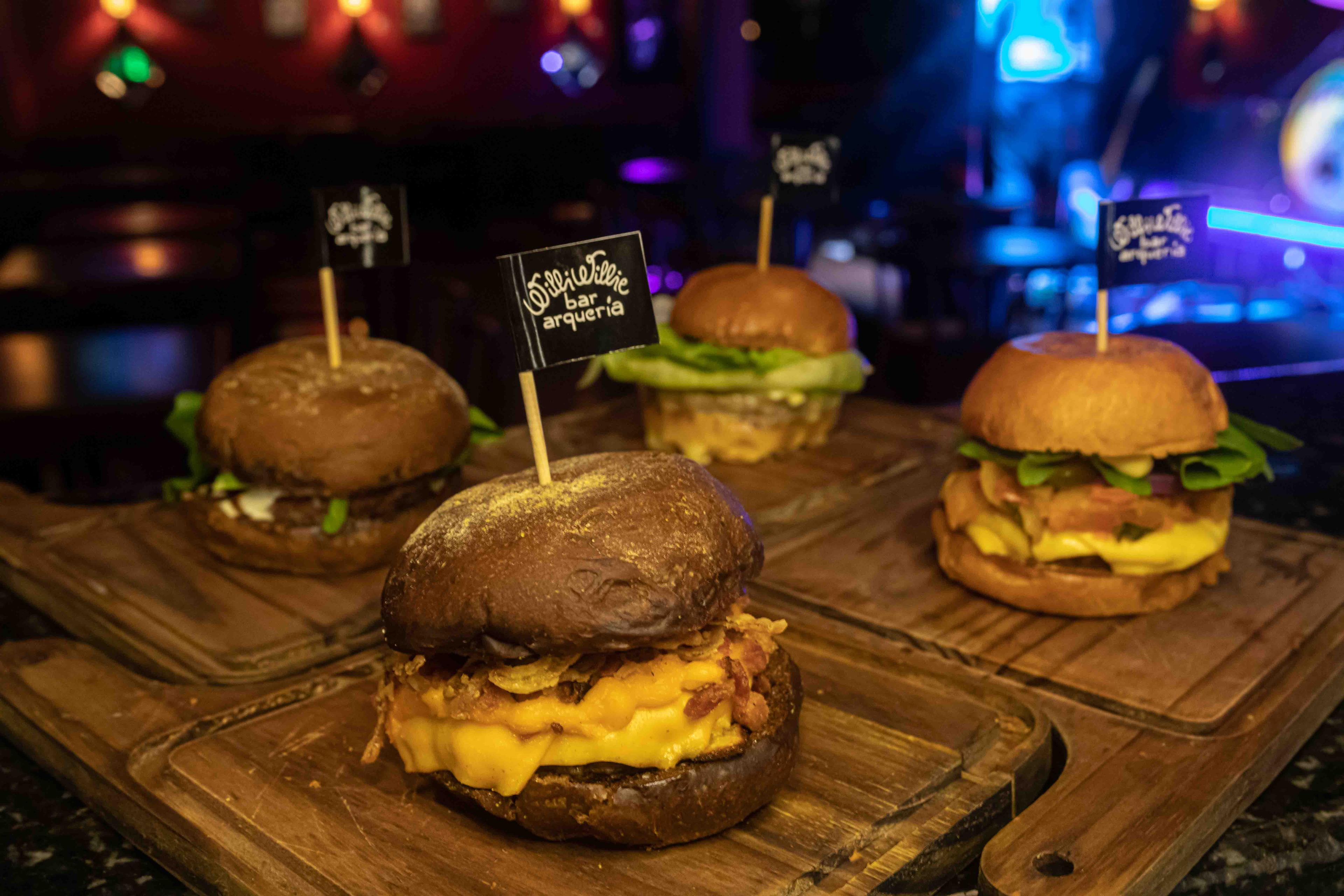 Burger Artesanal com show na sexta 1