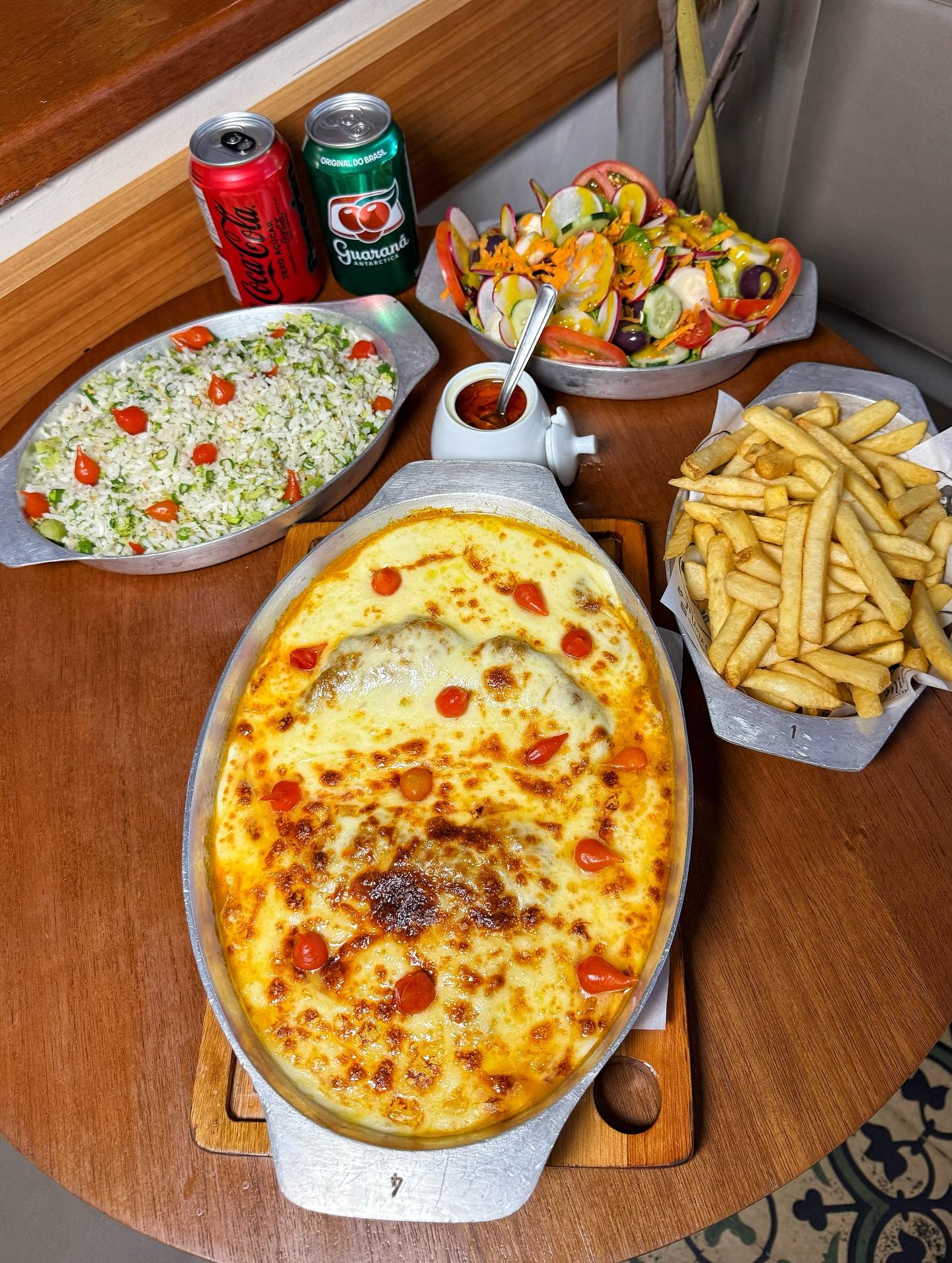 A melhor parmegiana perto da Avenida Paulista (Serve 4 pessoas) 1