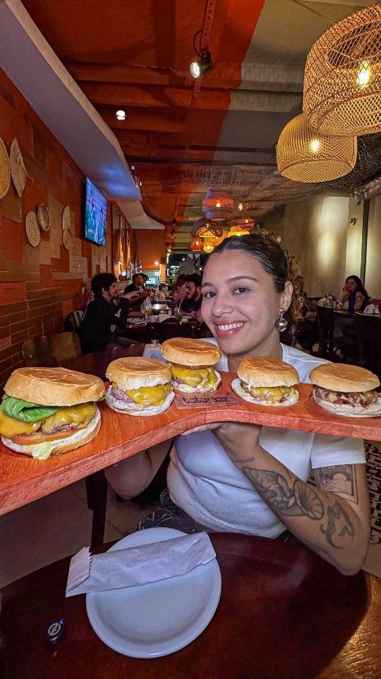 Combo de Mini Burgers no Taturana Bar 2