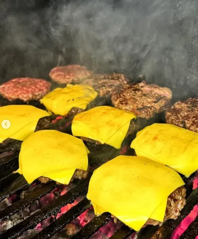 Na Brasa Burgs