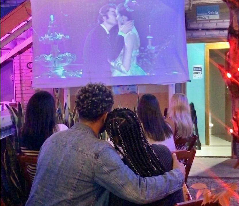 Dia dos Namorados com Cinema ao Ar Livre